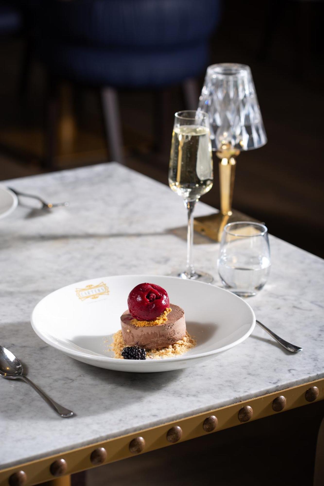 Doubletree By Hilton Harrogate Majestic Hotel & Spa Екстериор снимка