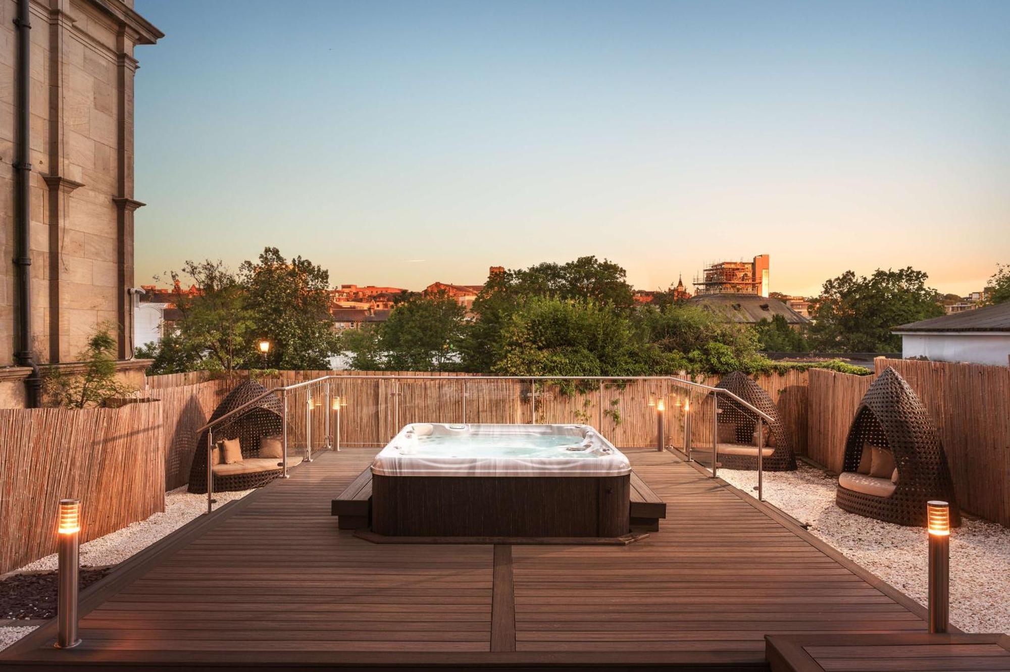 Doubletree By Hilton Harrogate Majestic Hotel & Spa Екстериор снимка